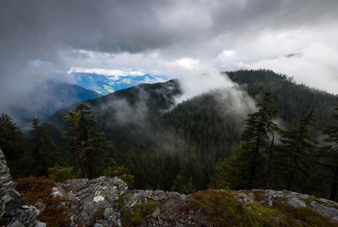 Cloudy Mountains 4k